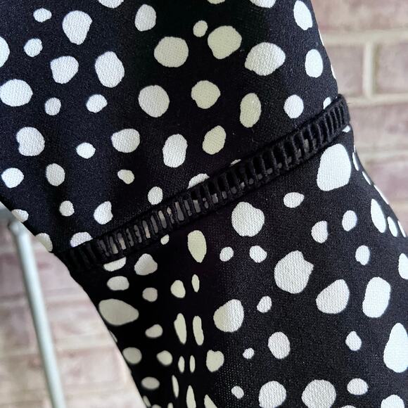 Ann Taylor Polka Dot Black Long Sleeve Top with Bell Sleeves Size Medium (L448) - Picture 3 of 5